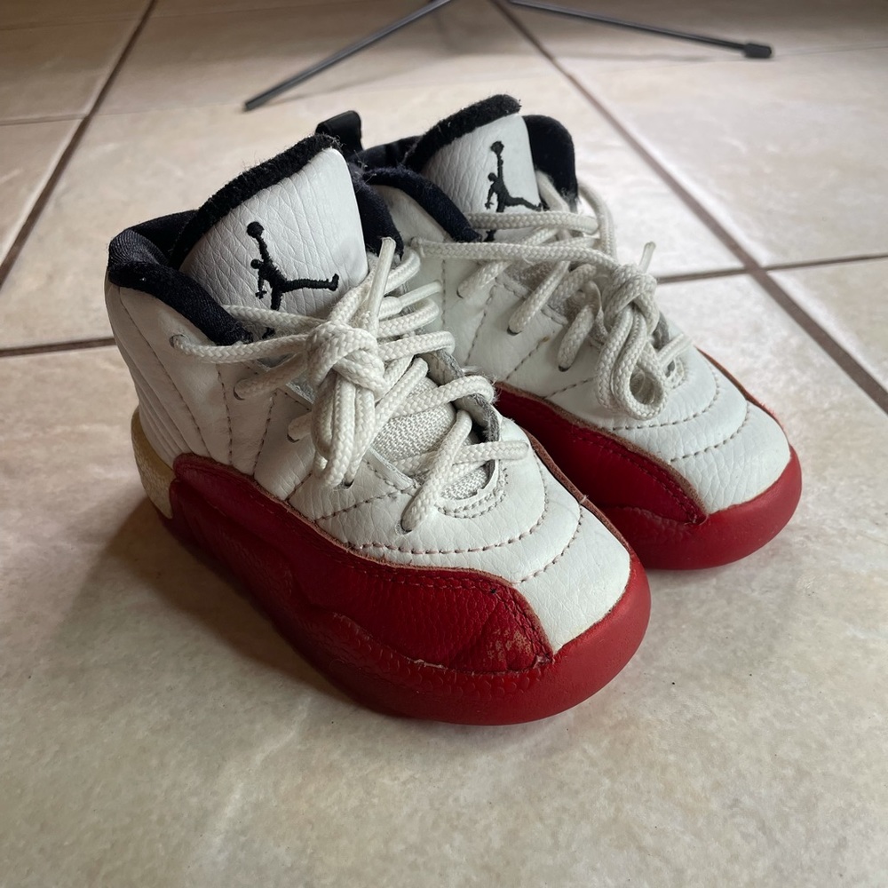 Baby jordan retro 12 toddler size 6